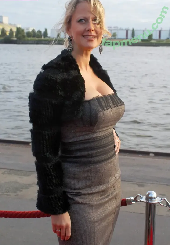 Barbara Schöneberger nude photo #0244 (sarahtoninx9_)