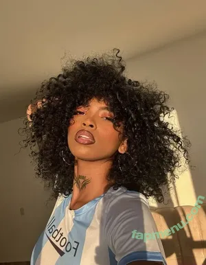 barbie98n / abbireyes nude photo #0174