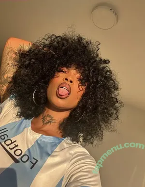 barbie98n / abbireyes nude photo #0177