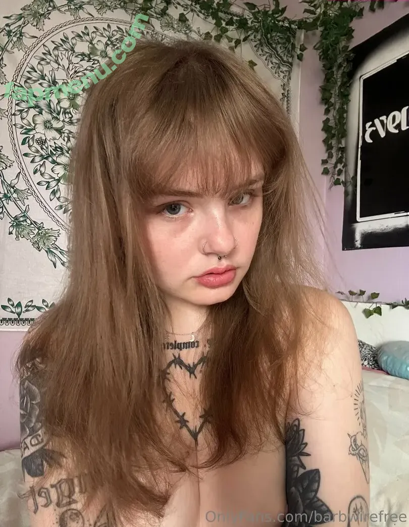 barbwirefree nude photo #0078 (barbedwirepixie)