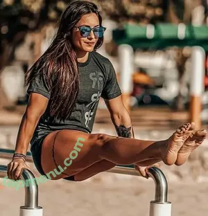 Bare Feet / barefeetpose nude photo #0377