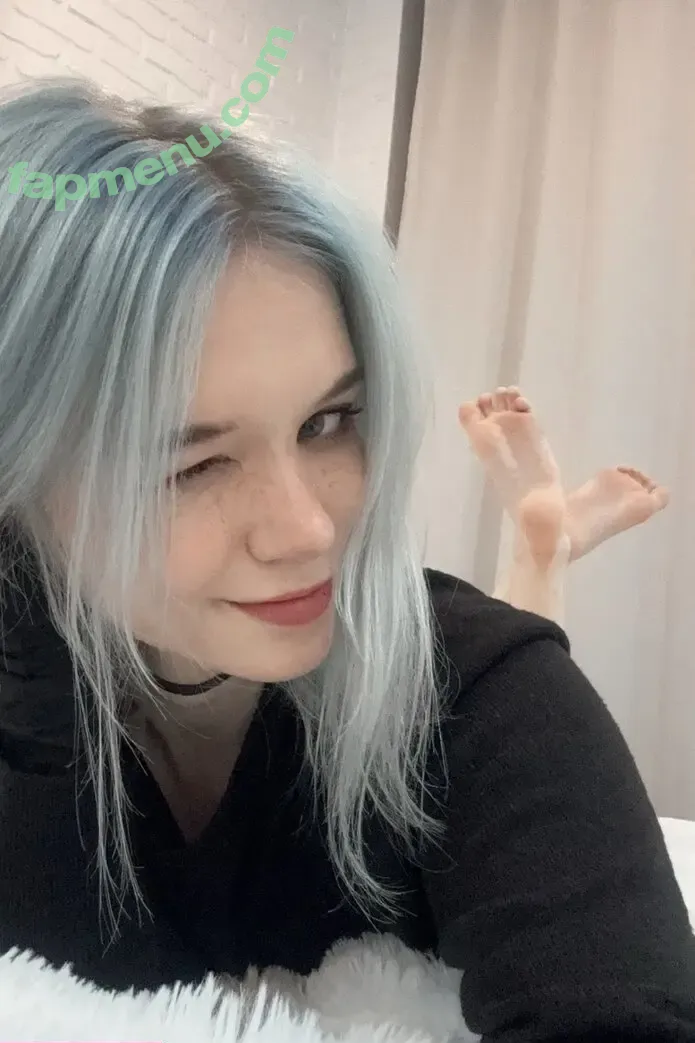 Bare Feet nude photo #0330 (barefeetpose)