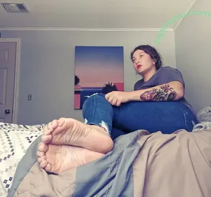 Bare Feet / barefeetpose nude photo #1554