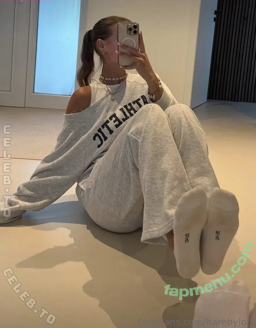 Barebylola nude photo #0129 (Barebylola)