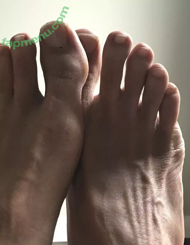 barefeeticus nude photo #0005 (barefeeticus)