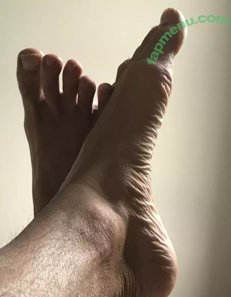 barefeeticus nude photo #0007 (barefeeticus)