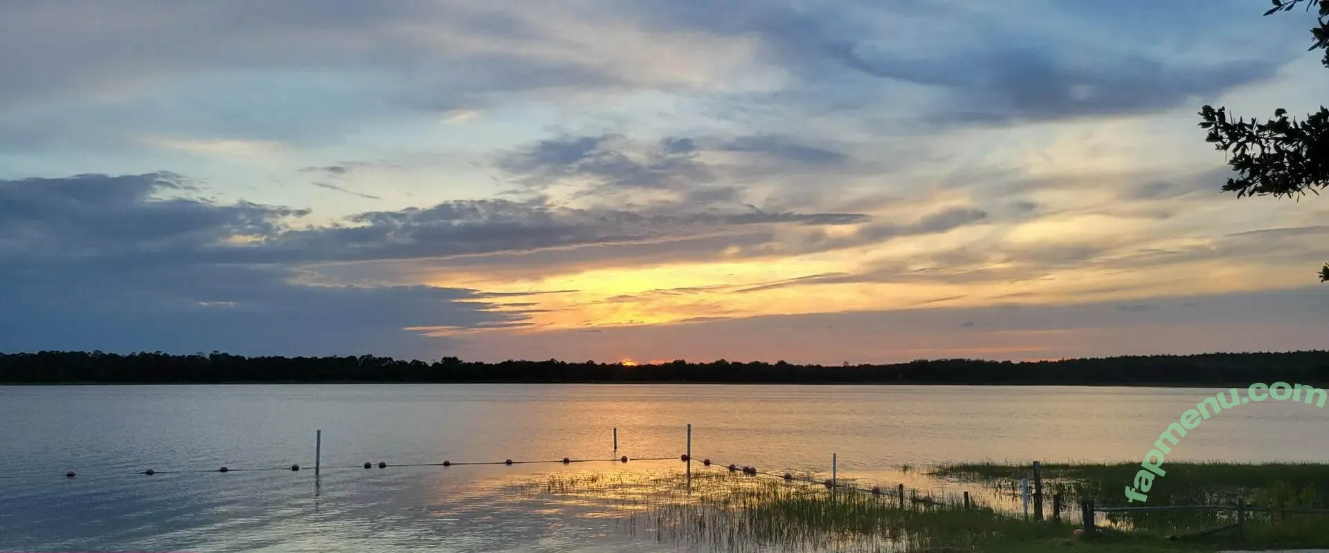 barefoot.wildflower nude photo #0011 (barefoot.wildflower)