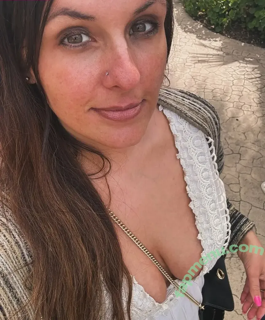 Barefootmamamn nude photo #0287 (Barefootmamamn)