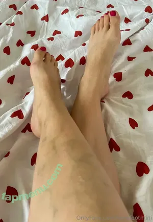 barefootmini / barefootsound nude photo #0005