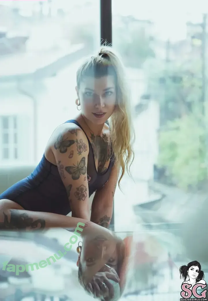 Barkmantis nude photo #0149 (Barkmantis)