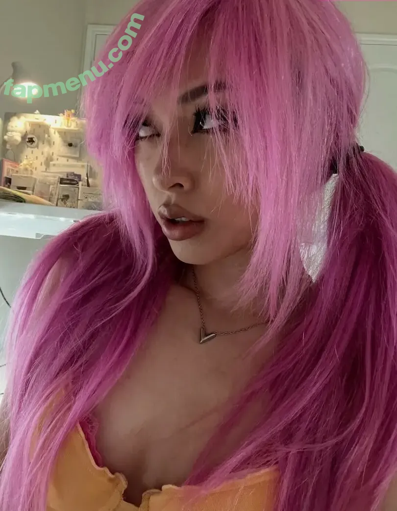 basedlilv nude photo #0071 (basedlilv)