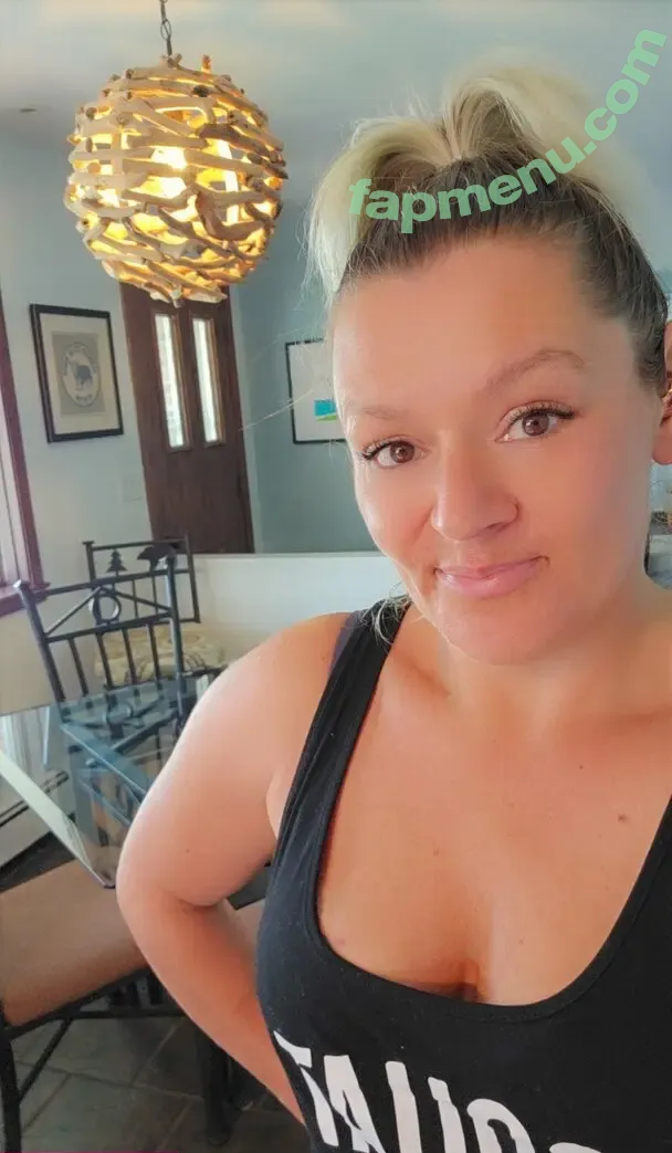 Basedmama nude photo #0064 (Basednormiemama)