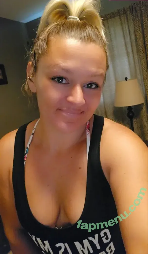 Basedmama nude photo #0066 (Basednormiemama)