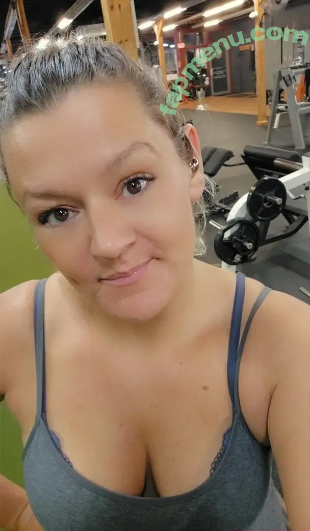 Basedmama nude photo #0084 (Basednormiemama)