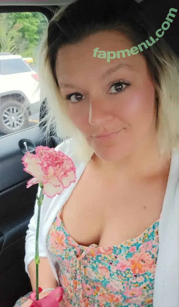 Basedmama nude photo #0088 (Basednormiemama)