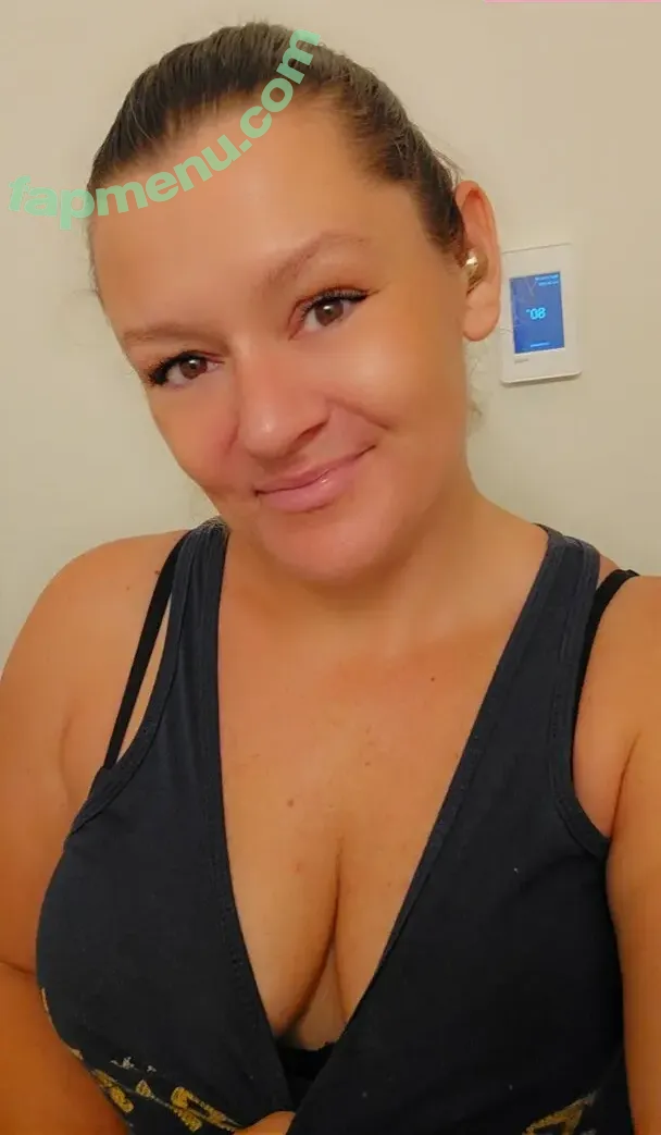 Basedmama nude photo #0095 (Basednormiemama)