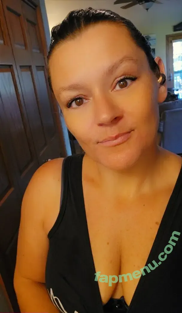 Basedmama nude photo #0100 (Basednormiemama)