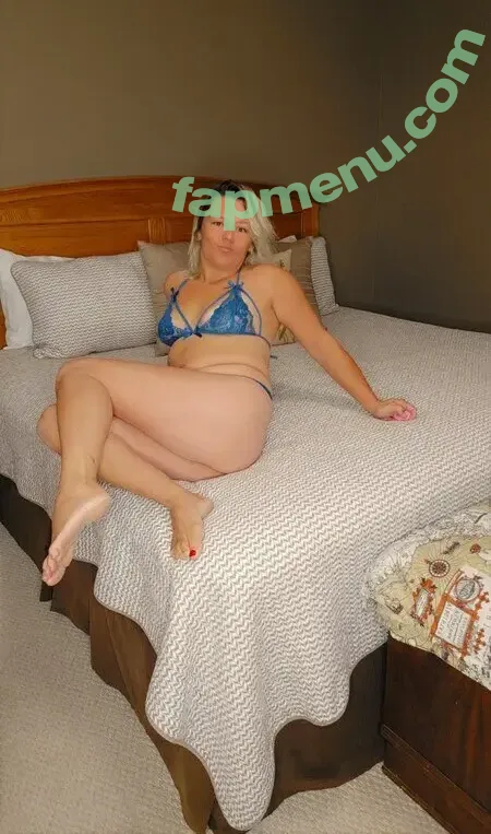Basedmama nude photo #0132 (Basednormiemama)