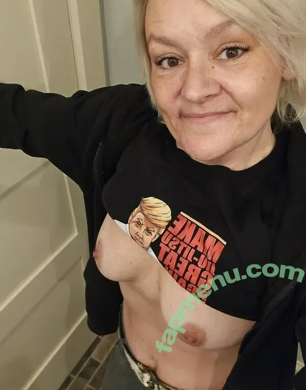 Basedmama nude photo #0174 (Basednormiemama)