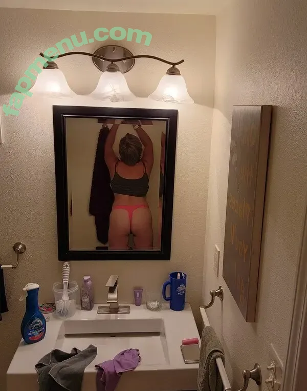 Basedmama nude photo #0225 (Basednormiemama)
