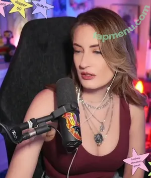 BasicWitGirl / tbhlessbasic nude photo #0134