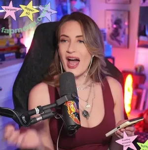 BasicWitGirl / tbhlessbasic nude photo #0138