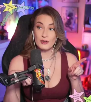 BasicWitGirl / tbhlessbasic nude photo #0139