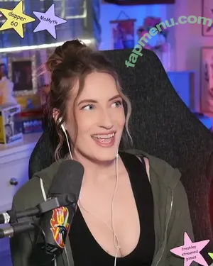 BasicWitGirl / tbhlessbasic nude photo #0189