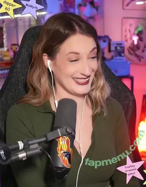 BasicWitGirl / tbhlessbasic nude photo #0220