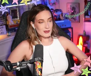 BasicWitGirl / tbhlessbasic nude photo #0276