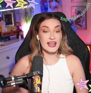 BasicWitGirl / tbhlessbasic nude photo #0279