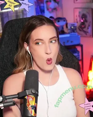 BasicWitGirl / tbhlessbasic nude photo #0285