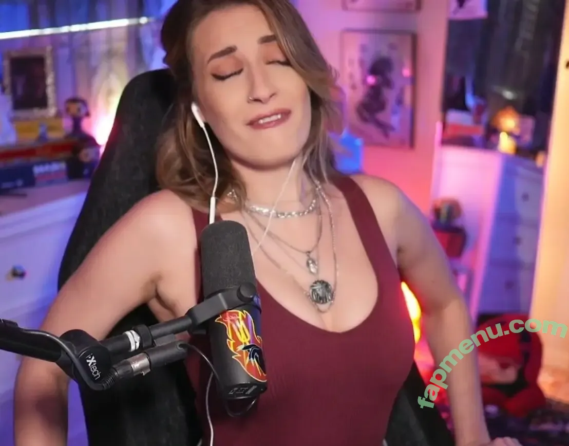 BasicWitGirl nude photo #0152 (tbhlessbasic)