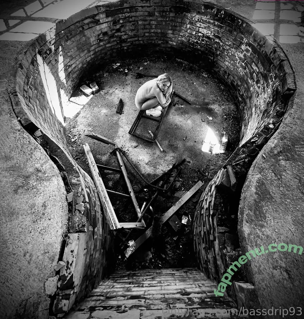 Bassdrip93 nude photo #0012 (bassdrip)