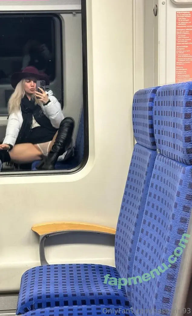 Bassdrip93 nude photo #0015 (bassdrip)