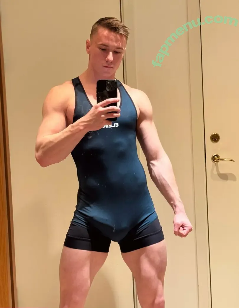 bastiangate nude photo #0040 (sebastianb98)