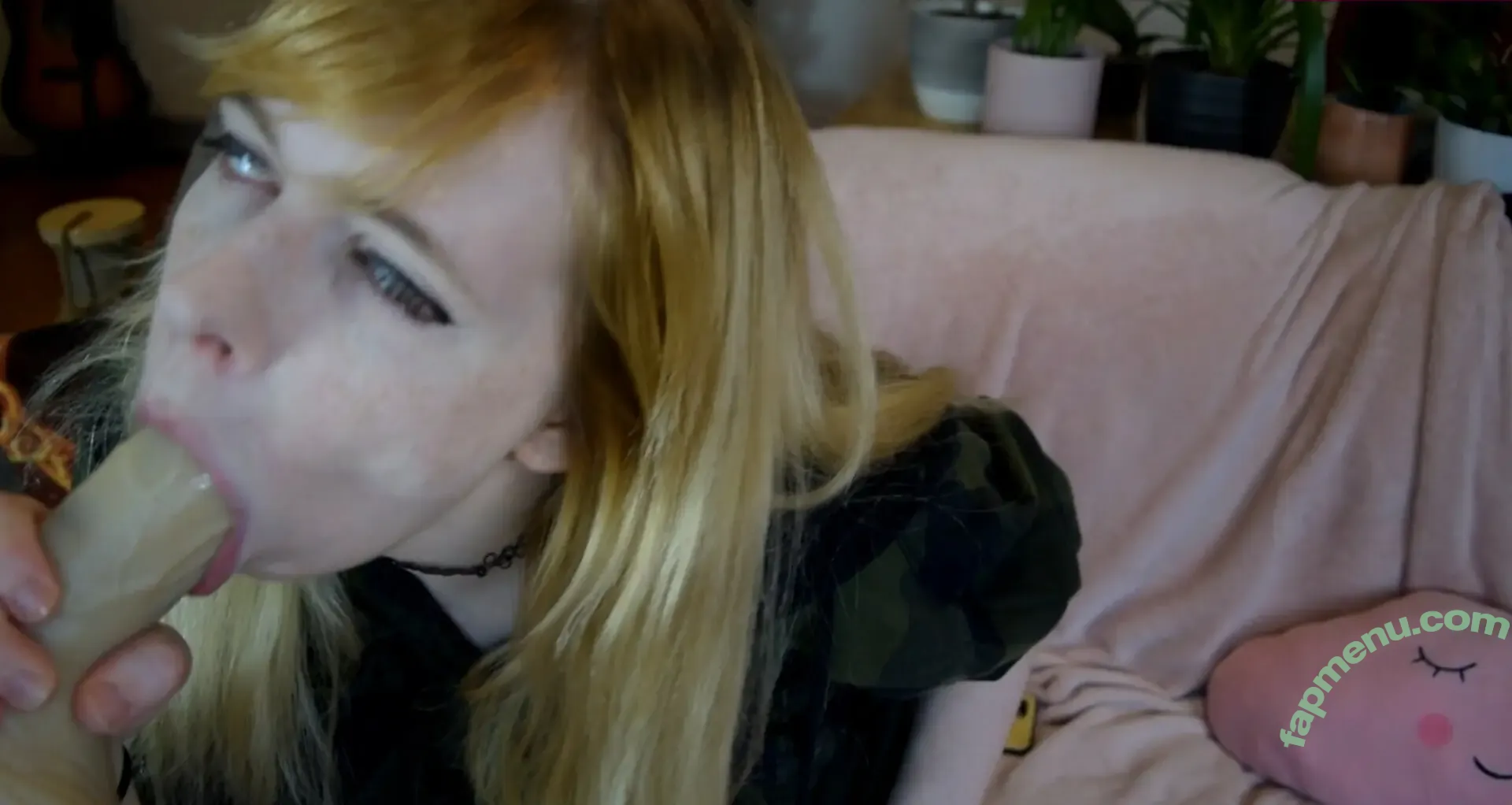 Bat Maisie nude photo #0135 (Maisiebear)