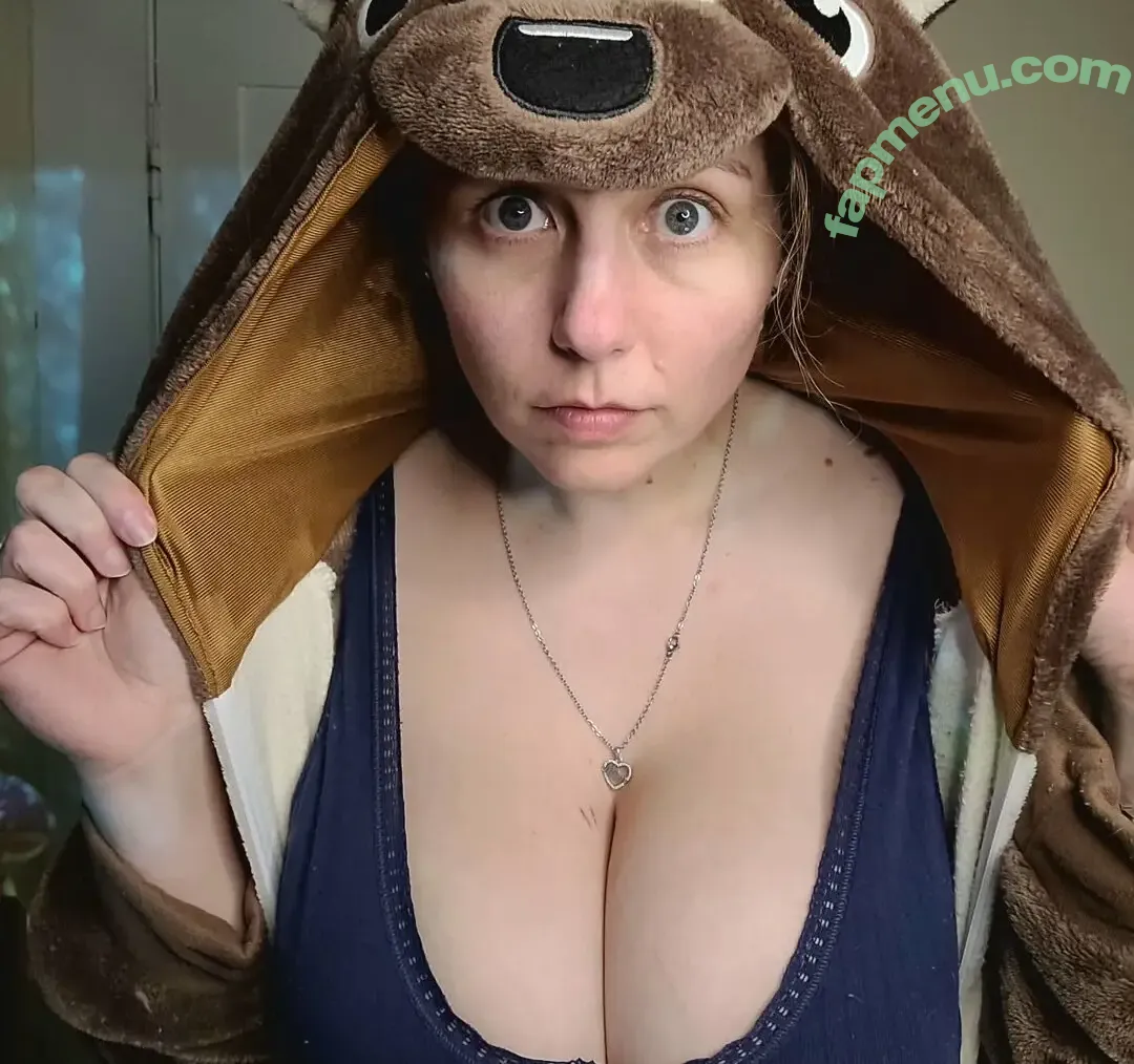 Bayesia Nash nude photo #0003 (bayesianash / bayesnash)