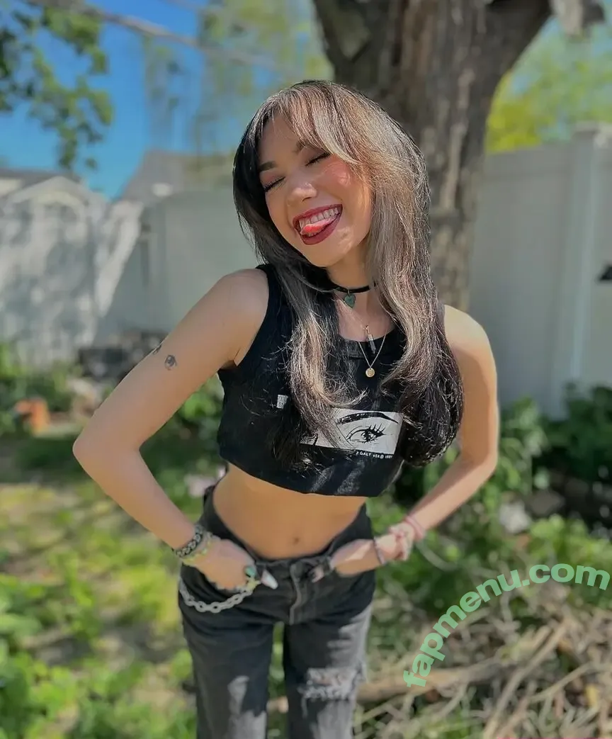 Baylee Christine nude photo #0002 (MaybeBaylee)