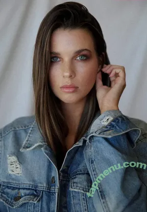 Baylee Mullen / baylee009 nude photo #0001