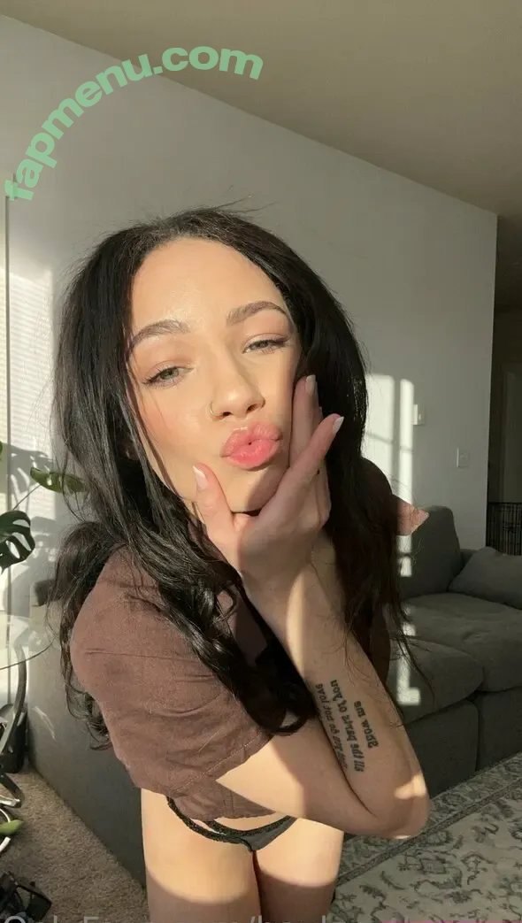 baylee_the_baddie nude photo #0006 (the.baylee)