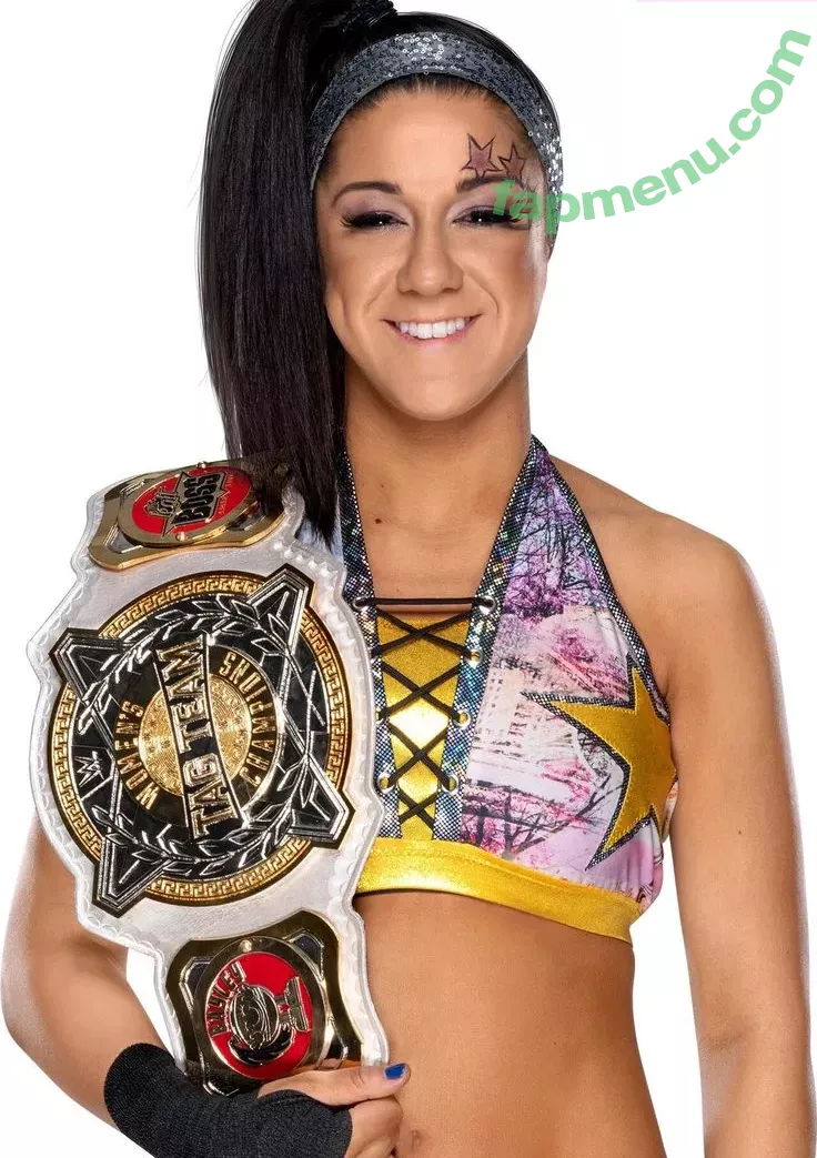 Bayley nude photo #0080 (Pamela Rose Martinez / bayley.r / itsmebayley)