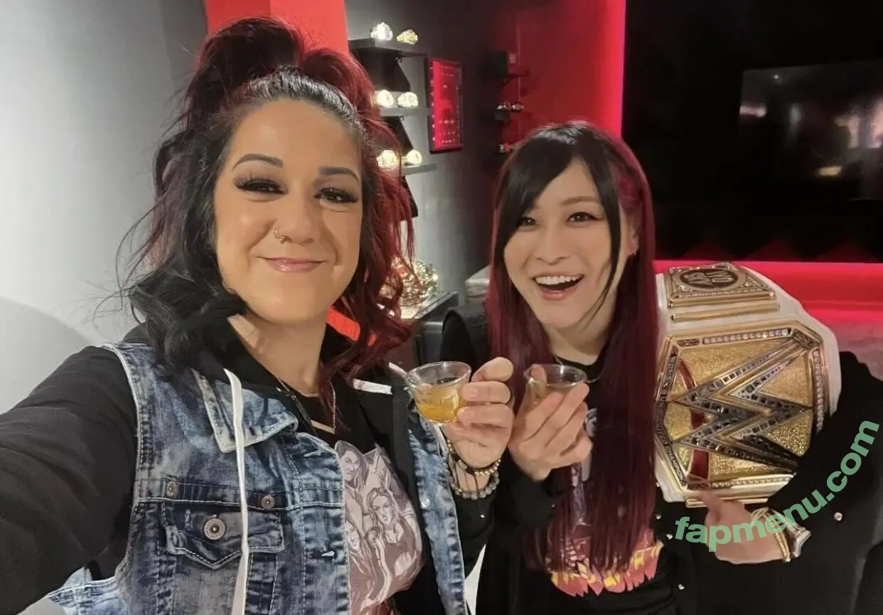 Bayley nude photo #0616 (Davina Rose / bayley.r / itsmebayley)