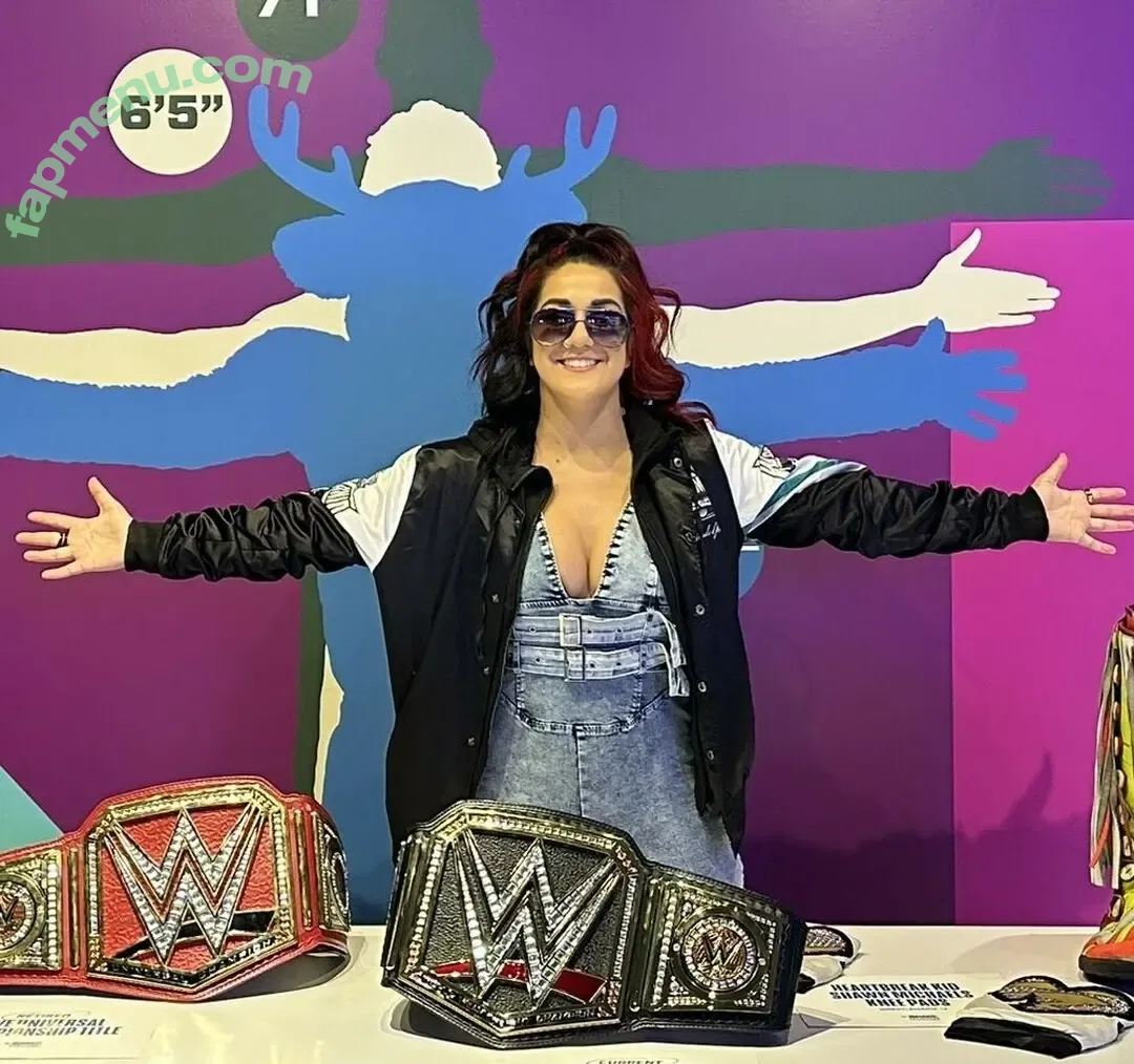 Bayley nude photo #0685 (Davina Rose / bayley.r / itsmebayley)