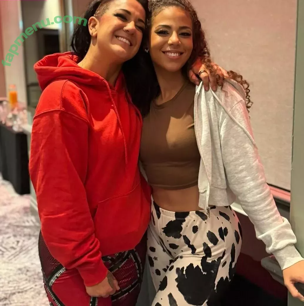 Bayley nude photo #0835 (Pamela Rose Martinez / bayley.r / itsmebayley)