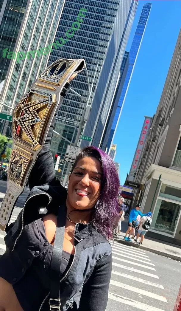Bayley nude photo #0843 (Pamela Rose Martinez / bayley.r / itsmebayley)