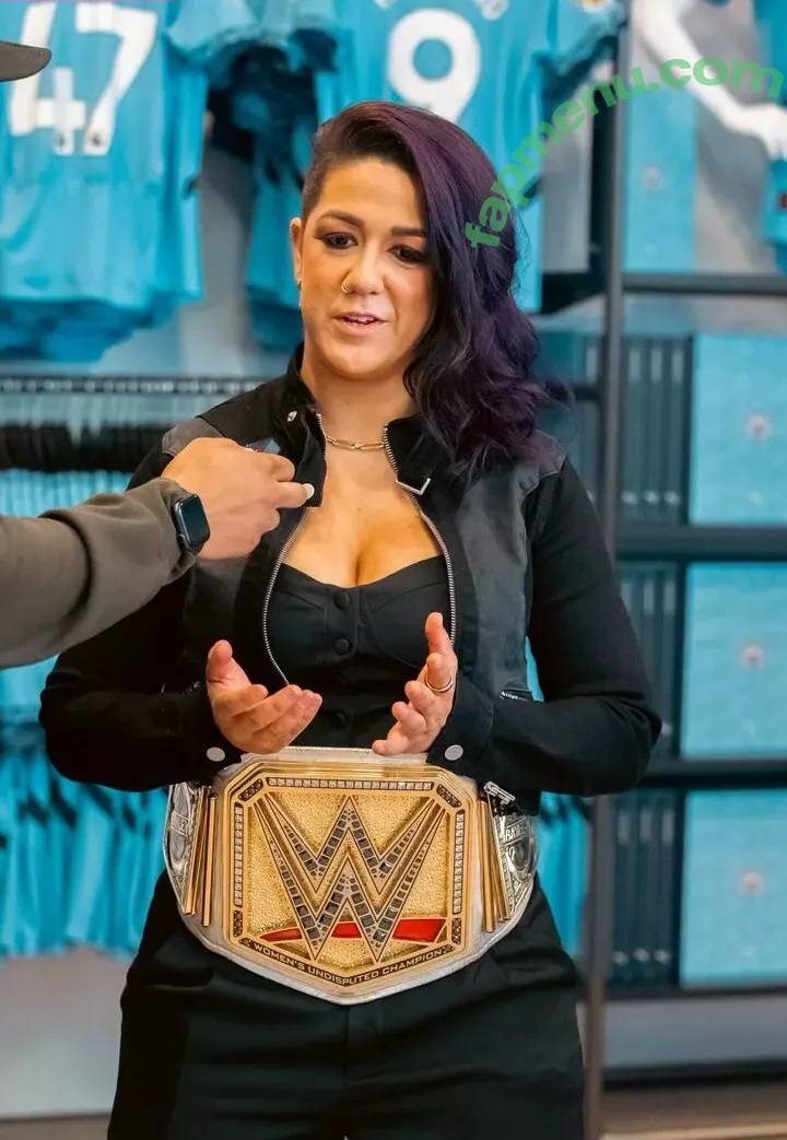 Bayley nude photo #0847 (Pamela Rose Martinez / bayley.r / itsmebayley)