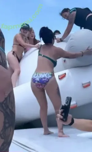 Bayley / Pamela Rose Martinez / bayley.r / itsmebayley nude photo #1446