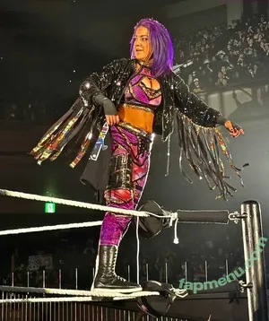 Bayley / Pamela Rose Martinez / bayley.r / itsmebayley nude photo #1751