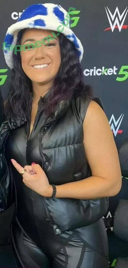 Bayley nude photo #1068 (Pamela Rose Martinez / bayley.r / itsmebayley)